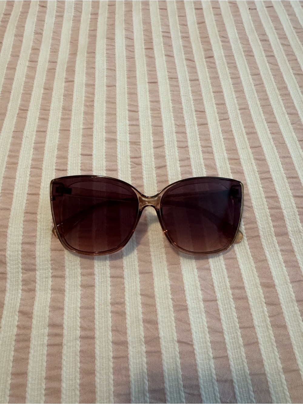 Women’s Oversized Gradient Sunglasses